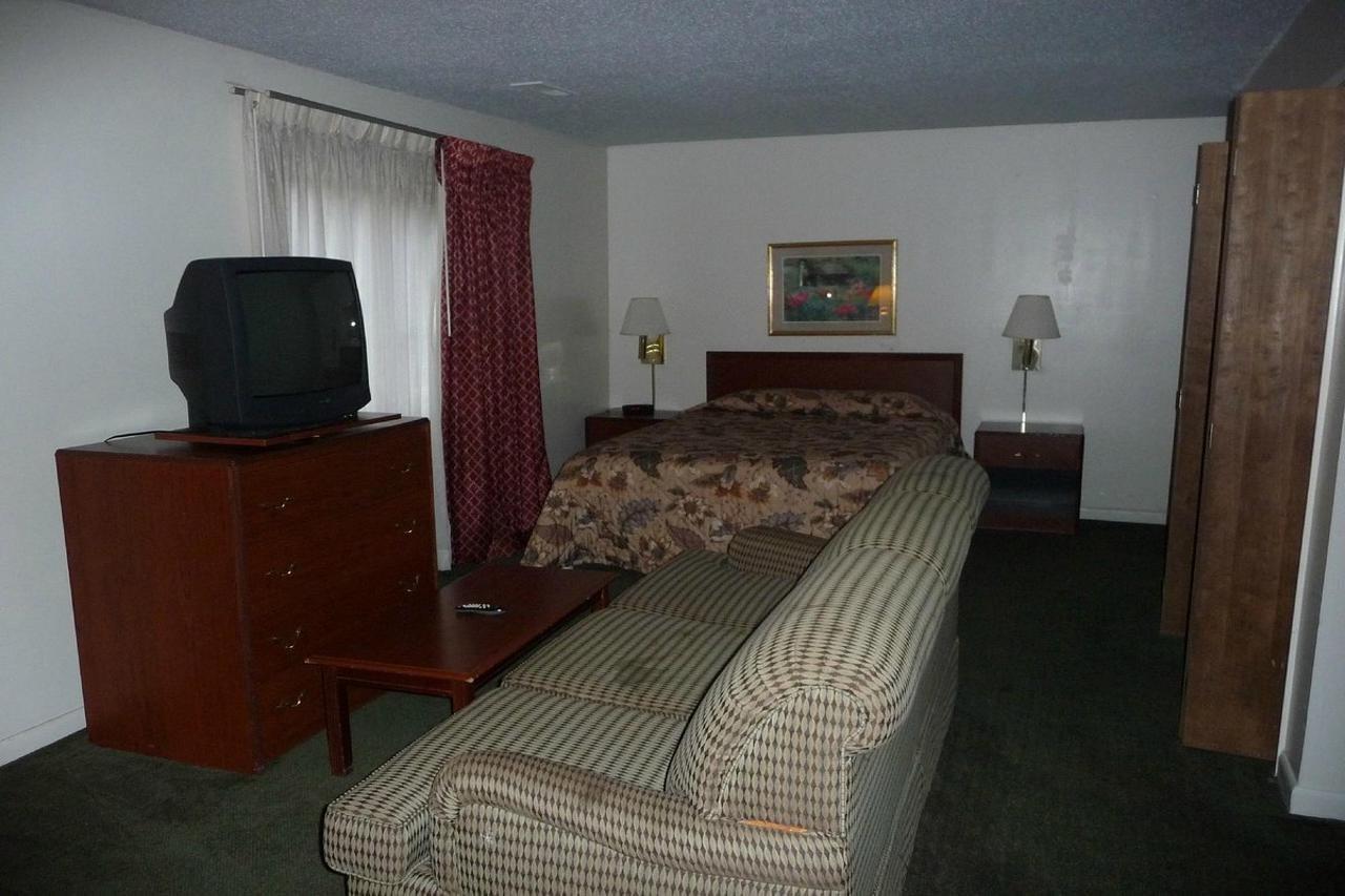 Huntsville Hotel & Suites Buitenkant foto